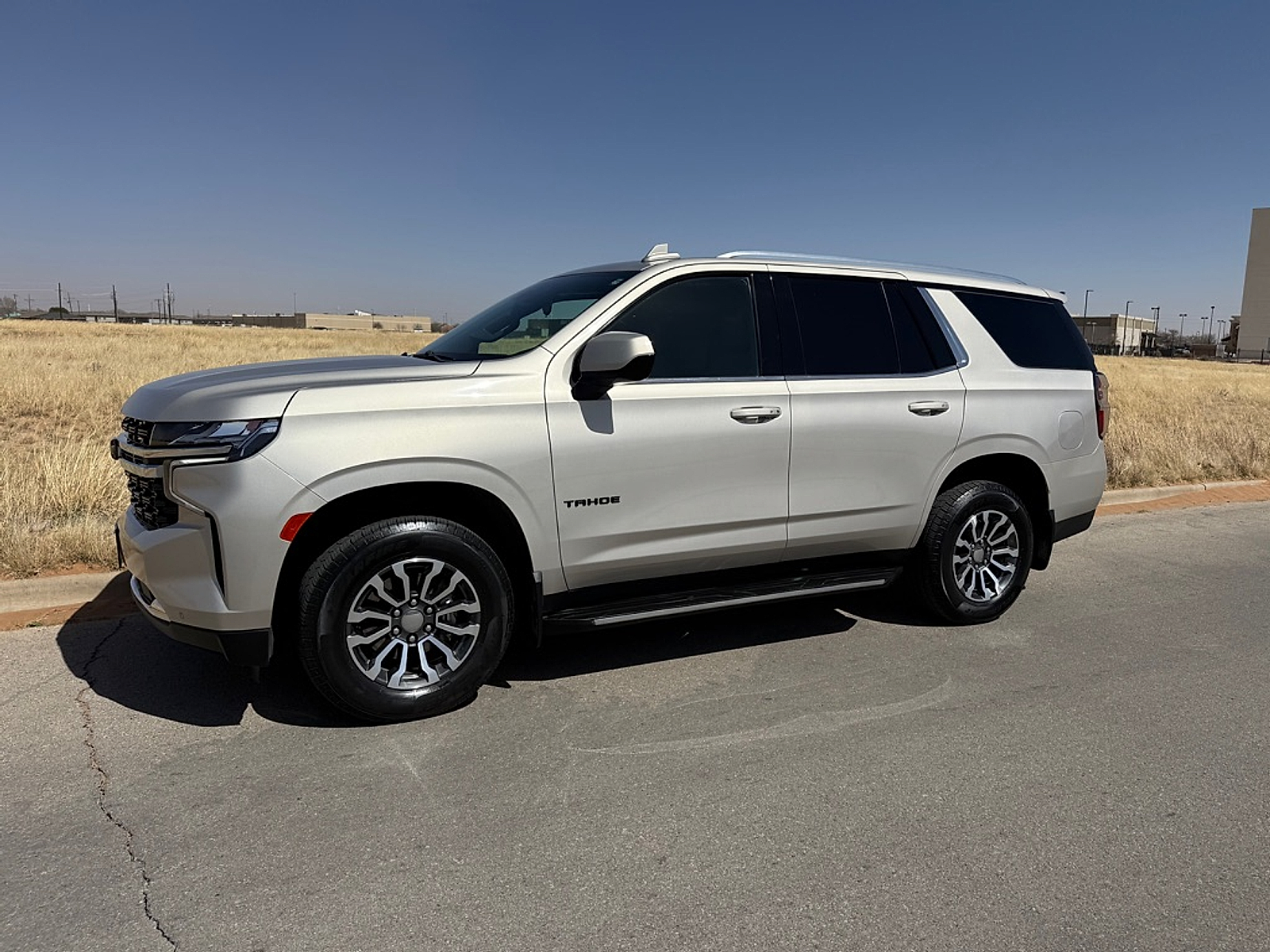 2022 Chevrolet Tahoe LS - Photo 6