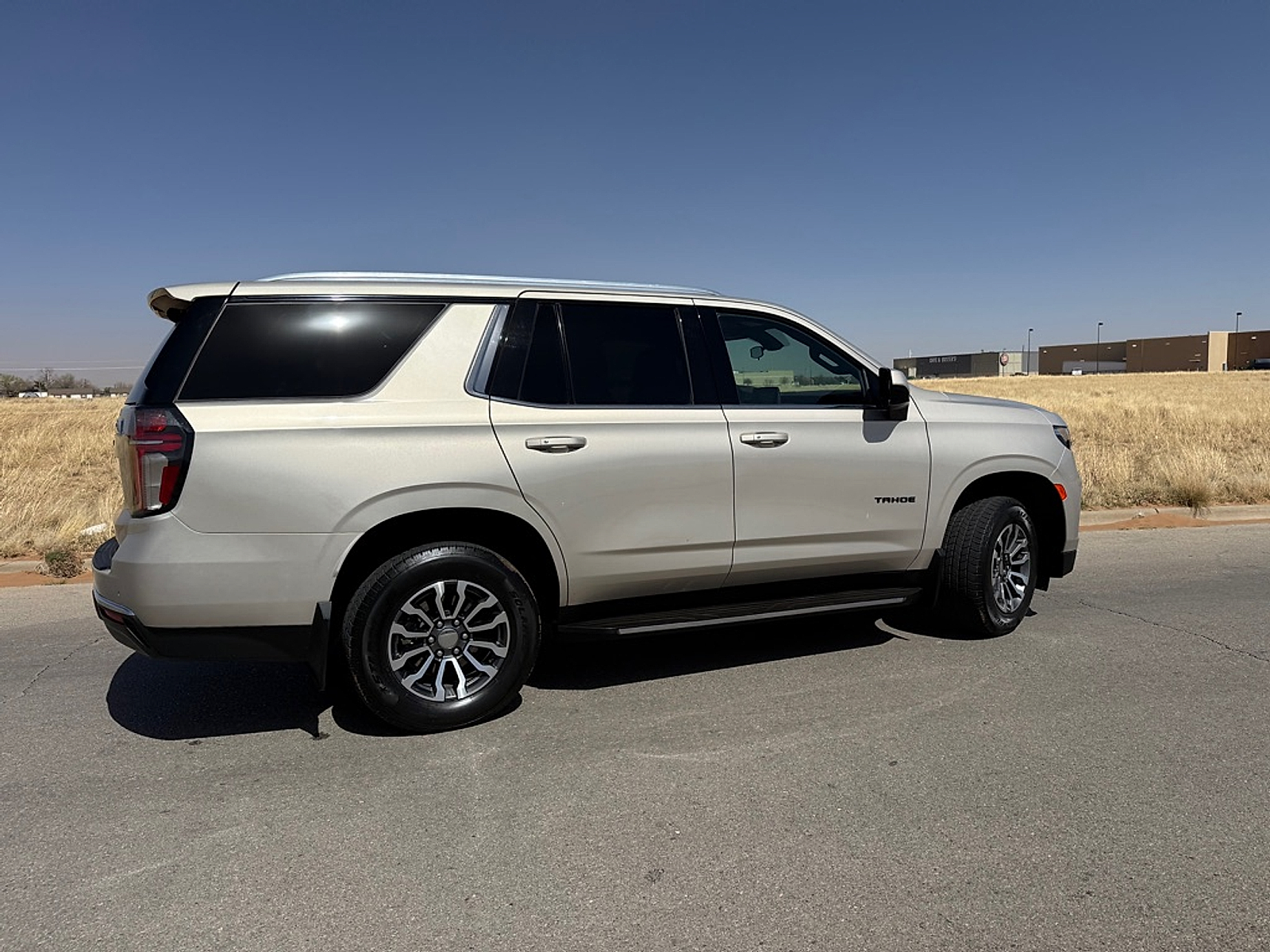 2022 Chevrolet Tahoe LS - Photo 7
