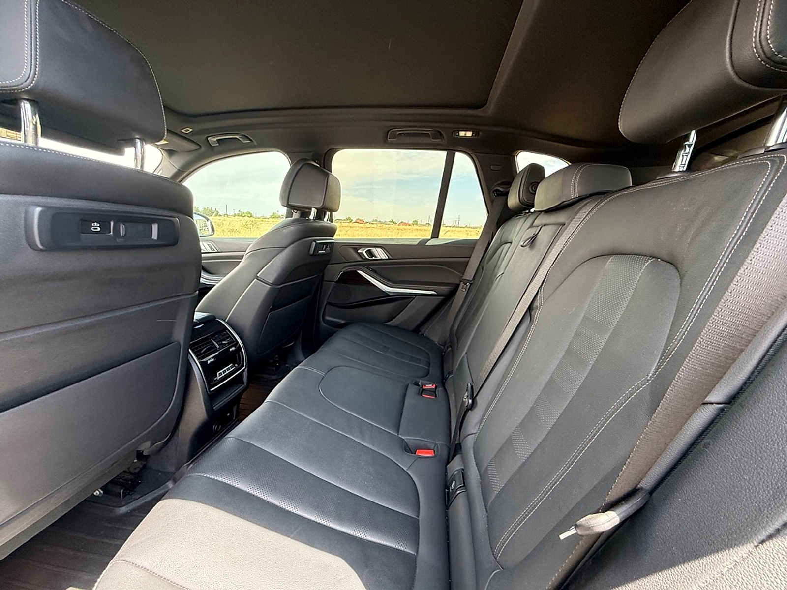 2021 BMW X5 40i - Photo 8