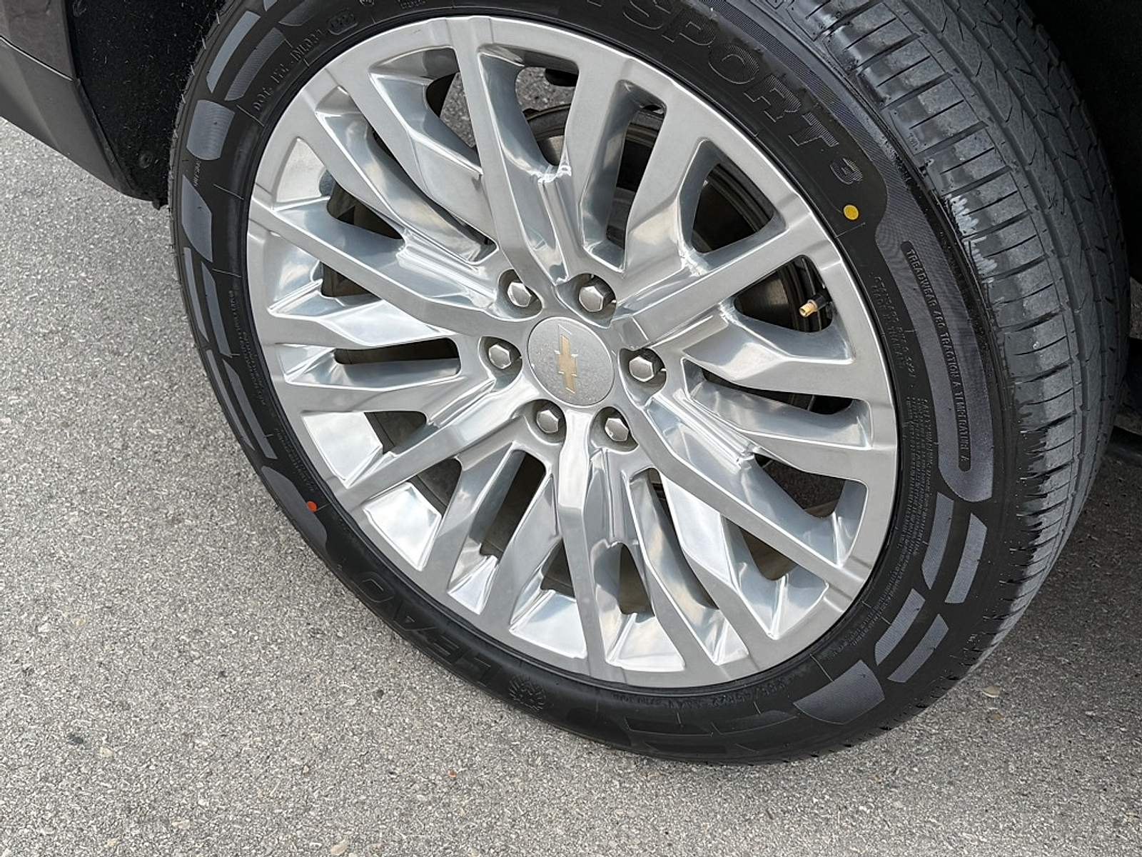 2024 Chevrolet Tahoe LS - Photo 20
